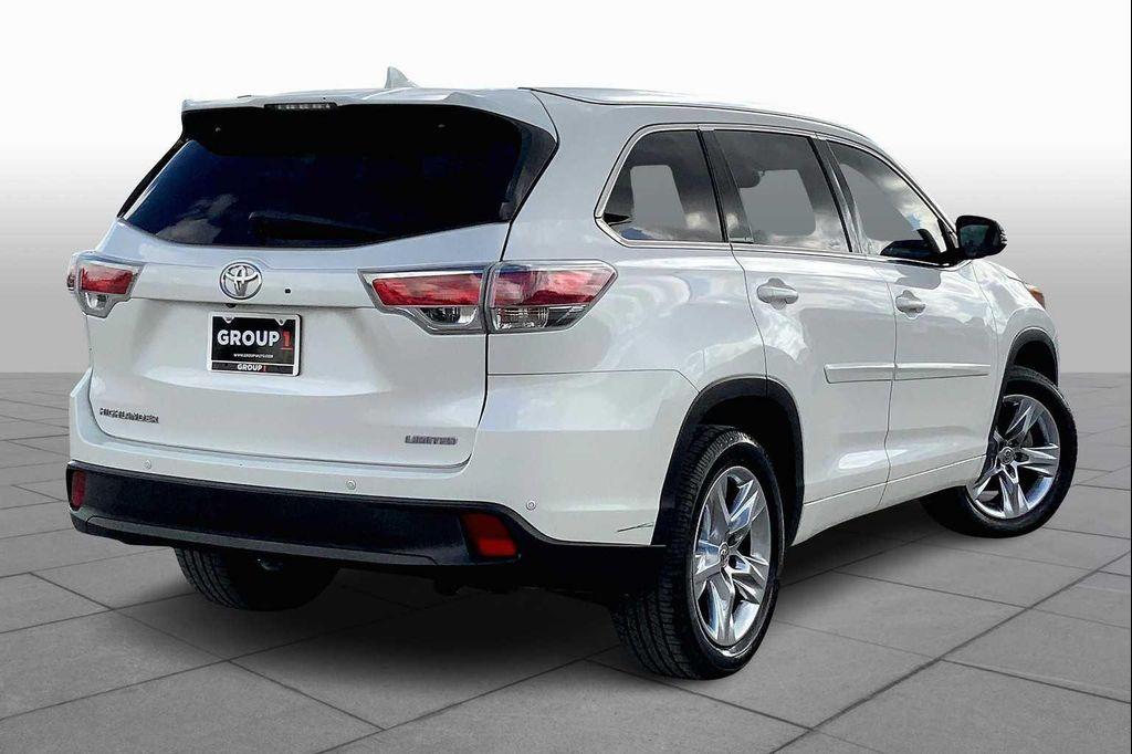 used 2014 Toyota Highlander car, priced at $20,998