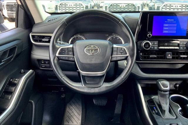 used 2024 Toyota Highlander car, priced at $38,977