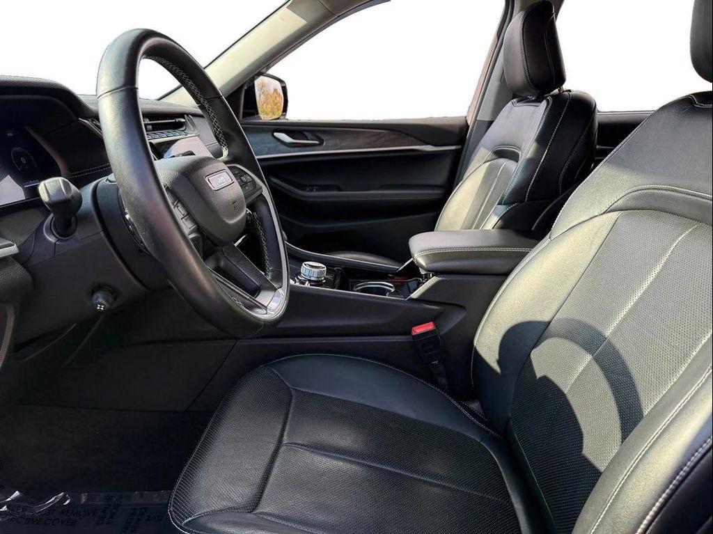 used 2021 Jeep Grand Cherokee L car, priced at $30,198