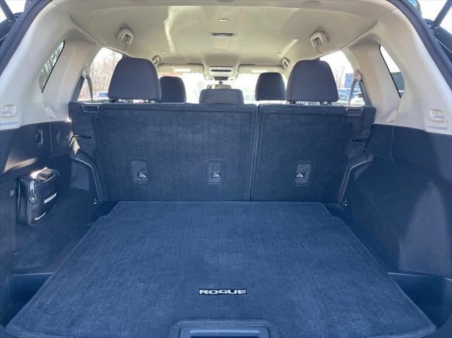 used 2022 Nissan Rogue car, priced at $24,999