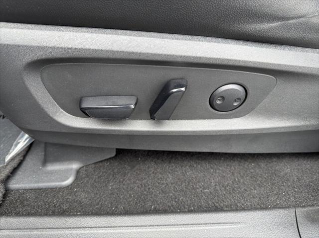 used 2023 Nissan Pathfinder car, priced at $38,999