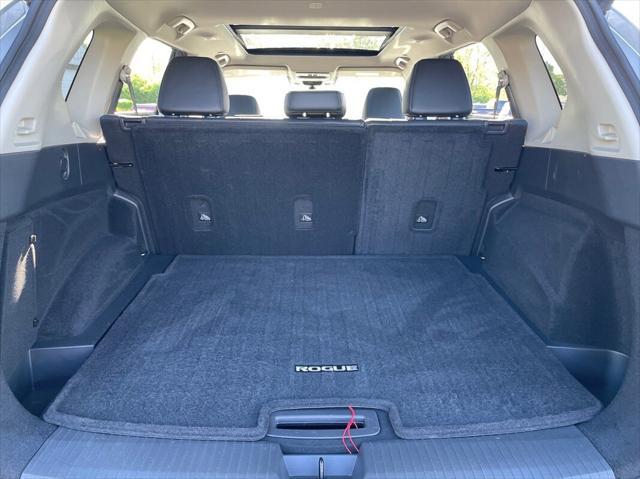 used 2022 Nissan Rogue car, priced at $27,499