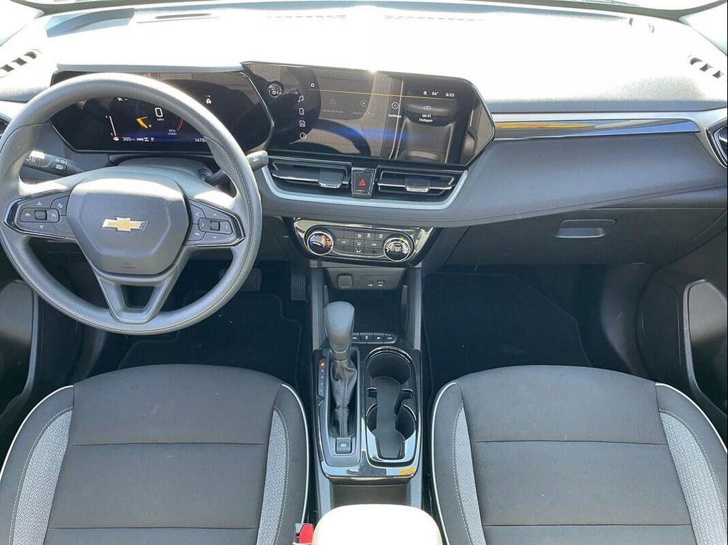 used 2025 Chevrolet TrailBlazer car, priced at $25,998
