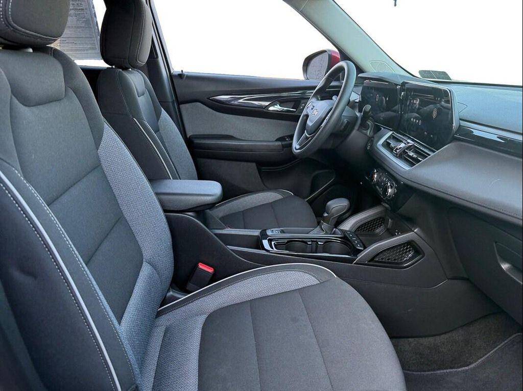 used 2024 Chevrolet TrailBlazer car, priced at $23,998
