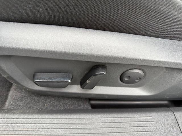 used 2022 Nissan Rogue car, priced at $25,797