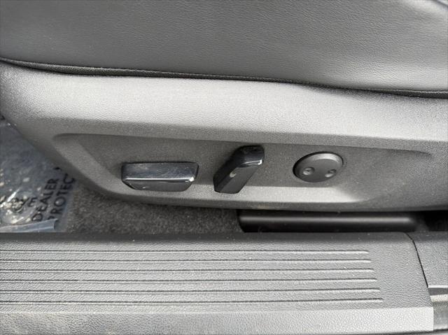 used 2023 Nissan Rogue car, priced at $28,888
