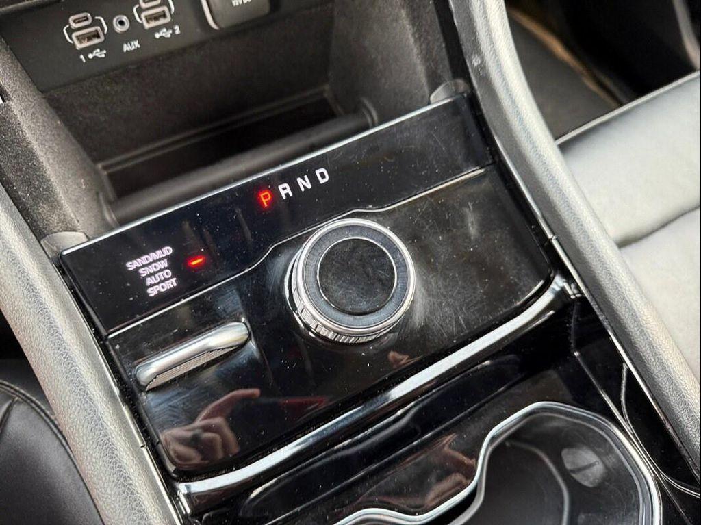used 2022 Jeep Grand Cherokee car, priced at $31,999