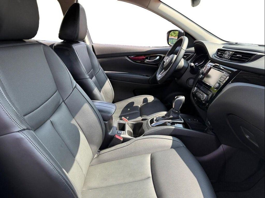 used 2022 Nissan Rogue Sport car, priced at $25,899