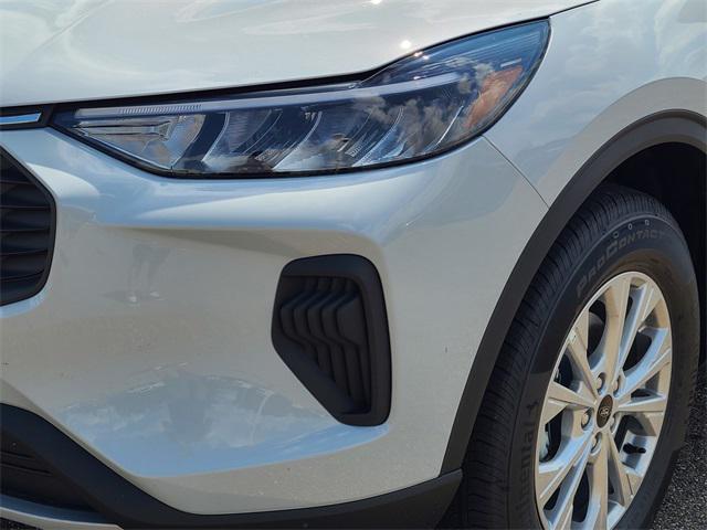 new 2025 Ford Escape car, priced at $33,149