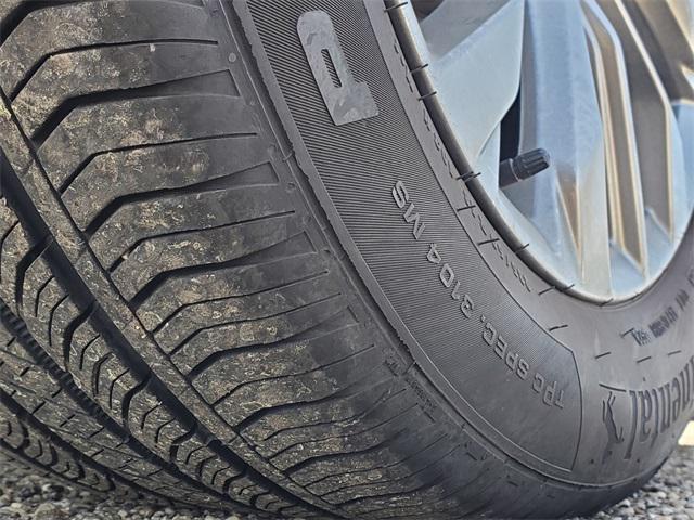 used 2024 Cadillac XT4 car, priced at $40,755