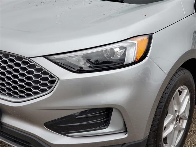 used 2024 Ford Edge car, priced at $29,999