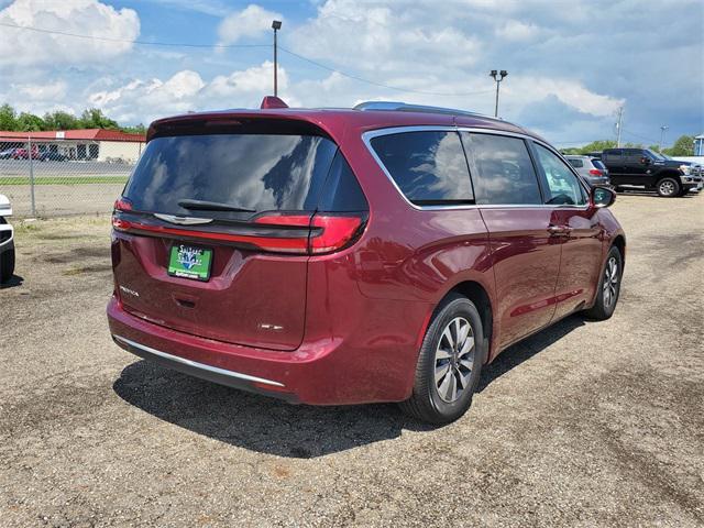 used 2021 Chrysler Pacifica car, priced at $28,998