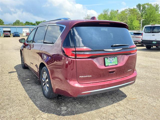 used 2021 Chrysler Pacifica car, priced at $28,998