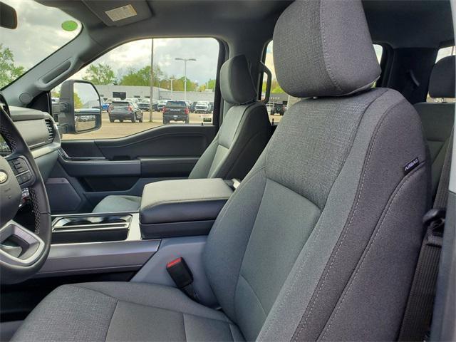 new 2025 Ford F-150 car, priced at $61,424