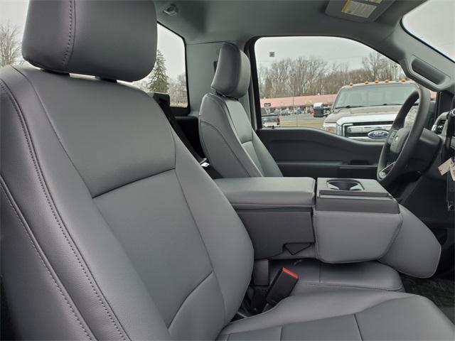 new 2025 Ford F-150 car, priced at $42,632