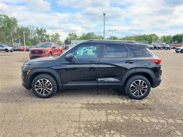 used 2025 Chevrolet TrailBlazer car, priced at $28,833