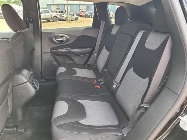used 2016 Jeep Cherokee car, priced at $12,987