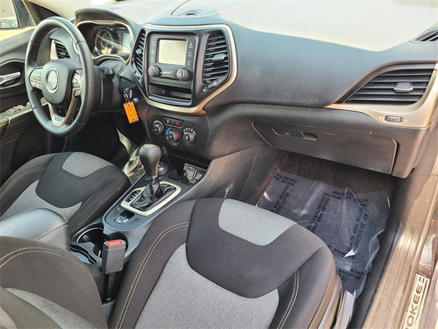 used 2016 Jeep Cherokee car, priced at $12,987