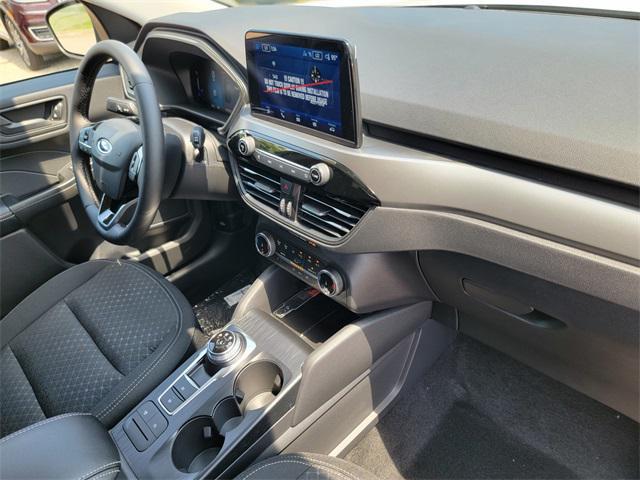 new 2025 Ford Escape car, priced at $29,636