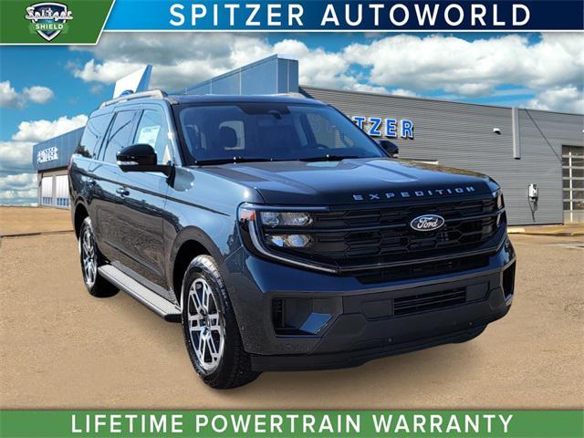 new 2025 Ford Expedition car, priced at $70,221