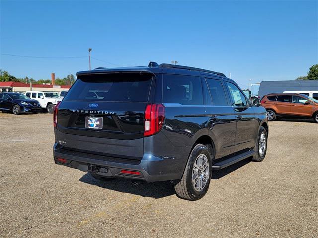 new 2025 Ford Expedition car, priced at $70,221