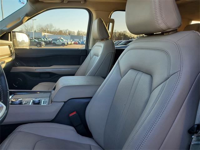 used 2024 Ford Expedition car, priced at $61,276
