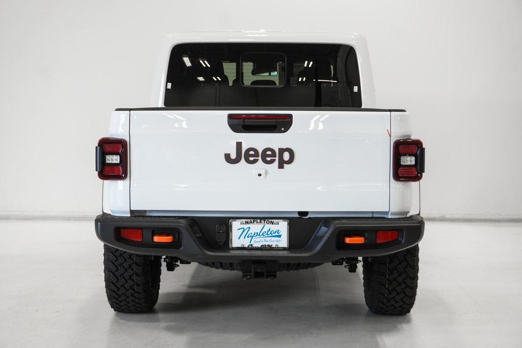 new 2025 Jeep Gladiator car, priced at $50,609