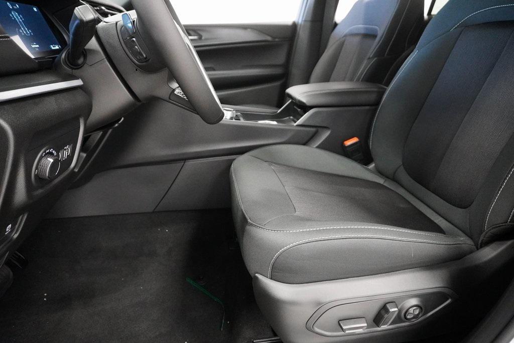 new 2025 Jeep Grand Cherokee car, priced at $35,943