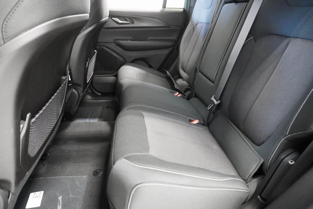 new 2025 Jeep Grand Cherokee car, priced at $35,943