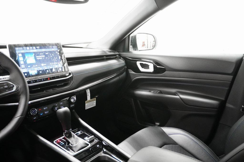 new 2026 Jeep Compass car, priced at $31,612