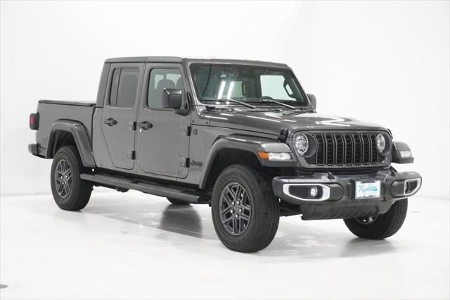 new 2024 Jeep Gladiator car, priced at $54,165