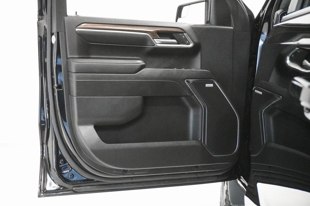 used 2024 Chevrolet Silverado 1500 car, priced at $43,995