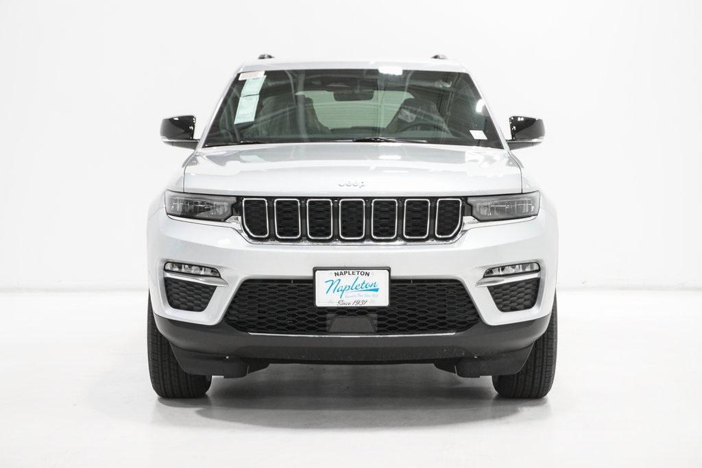 new 2025 Jeep Grand Cherokee car, priced at $45,498