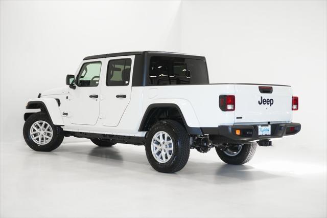 used 2023 Jeep Gladiator car, priced at $42,280