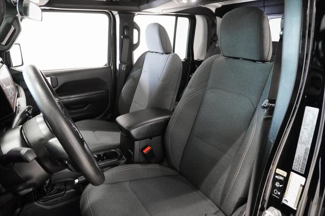 new 2025 Jeep Gladiator car, priced at $39,385