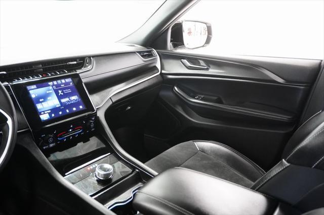 used 2024 Jeep Grand Cherokee car, priced at $34,995