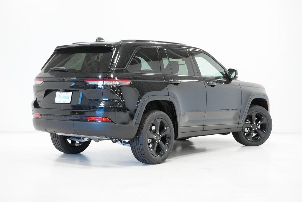 new 2025 Jeep Grand Cherokee car, priced at $52,232
