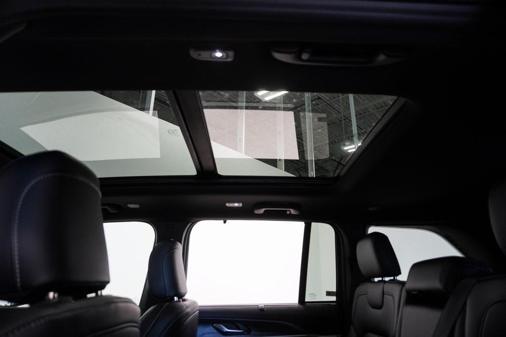 new 2025 Jeep Grand Cherokee car, priced at $52,357