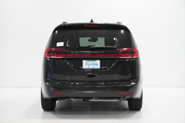 new 2024 Chrysler Pacifica car, priced at $45,997