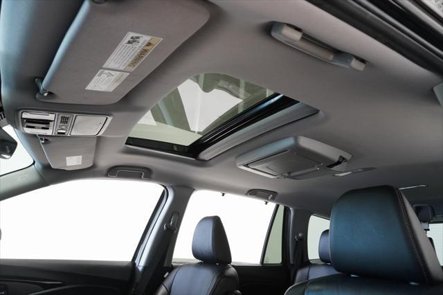 used 2022 Honda Pilot car, priced at $34,995