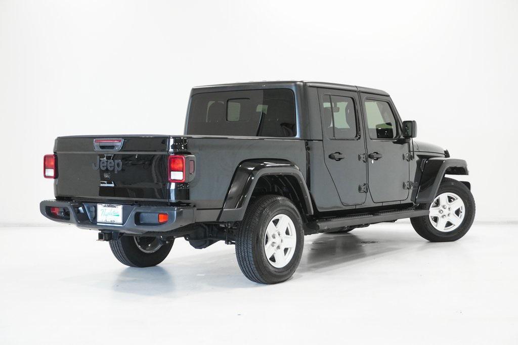 used 2022 Jeep Gladiator car, priced at $30,595