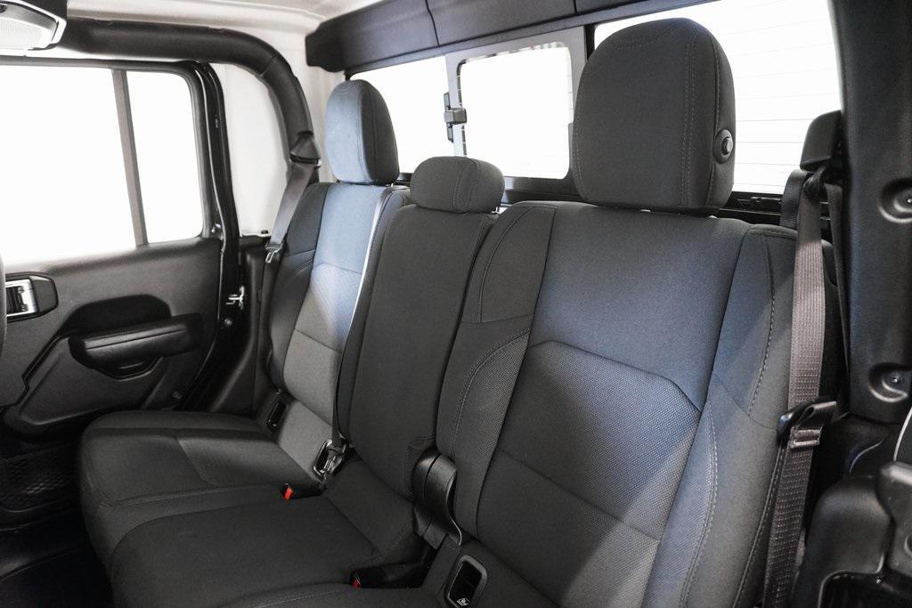 used 2022 Jeep Gladiator car, priced at $30,595