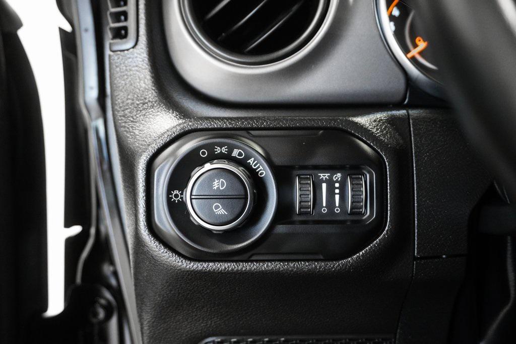 used 2022 Jeep Gladiator car, priced at $30,595