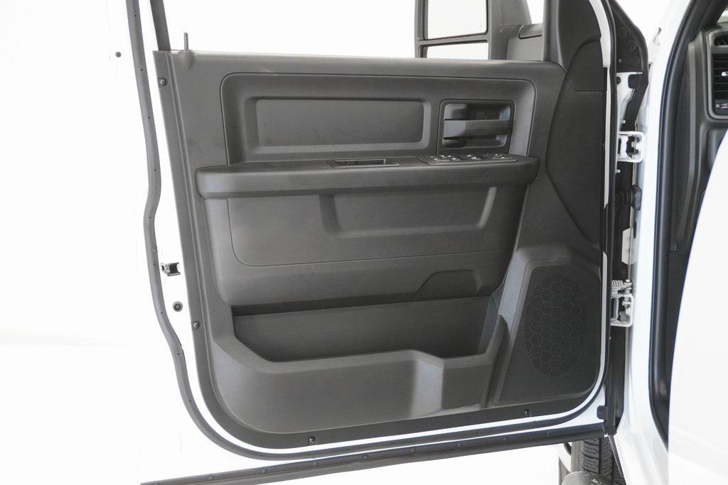 new 2025 Ram 3500 car, priced at $65,459
