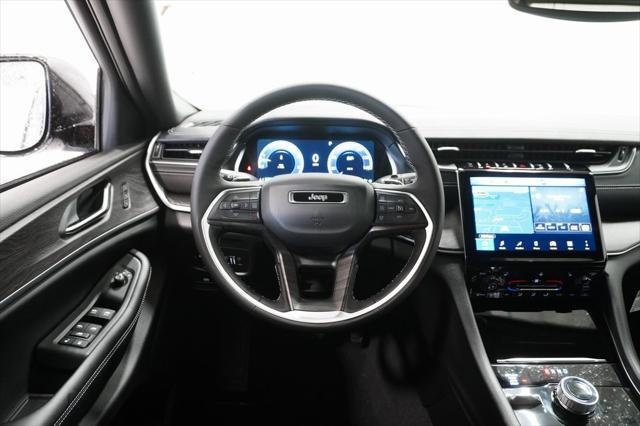 new 2025 Jeep Grand Cherokee car, priced at $46,573