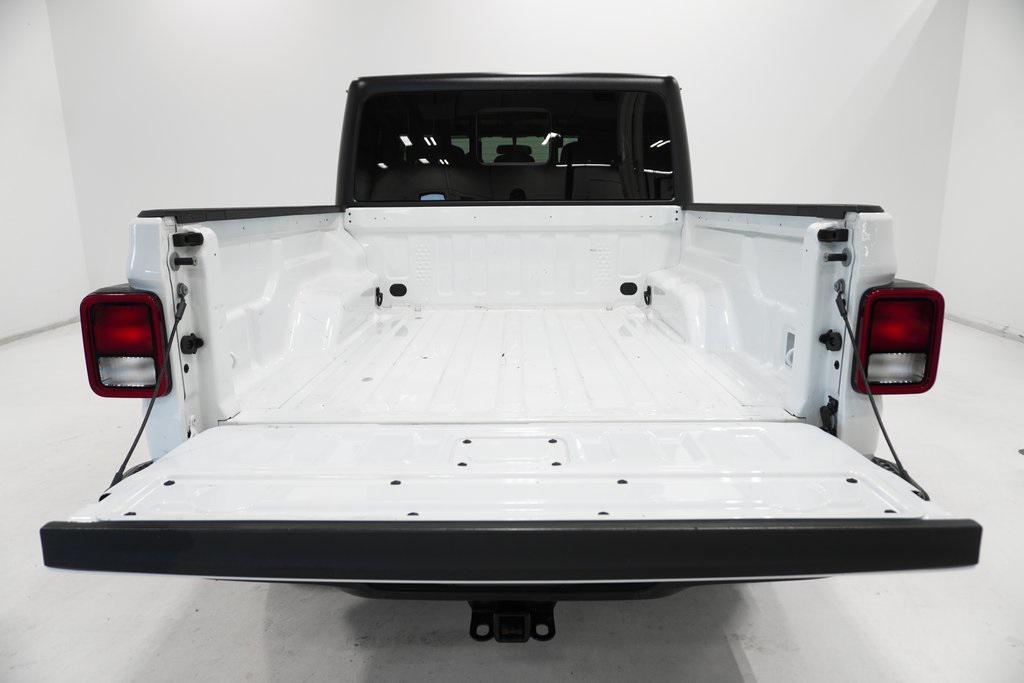 used 2021 Jeep Gladiator car, priced at $27,595