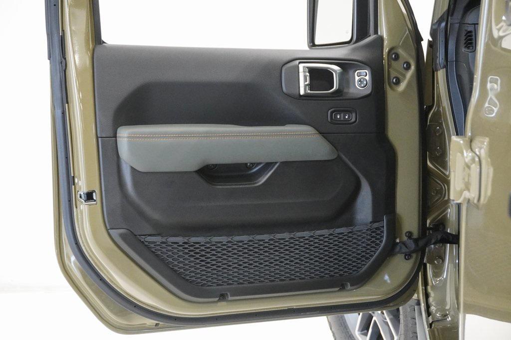 new 2025 Jeep Gladiator car, priced at $49,519