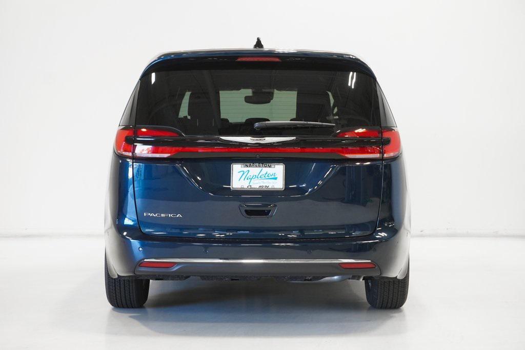 new 2025 Chrysler Pacifica car, priced at $44,940