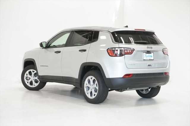 new 2024 Jeep Compass car, priced at $25,000