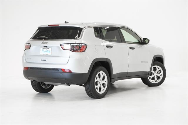 new 2024 Jeep Compass car, priced at $25,000